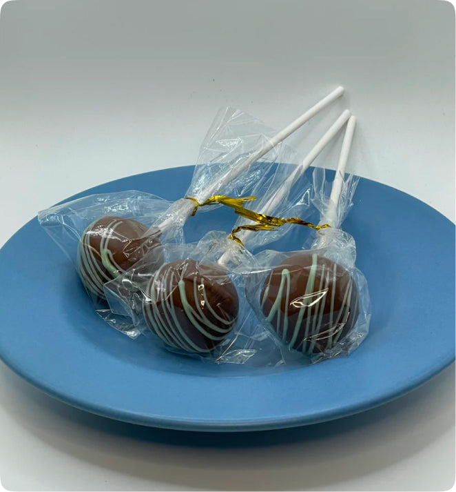 Boozy Cake Pops for Your Sweet Tooth